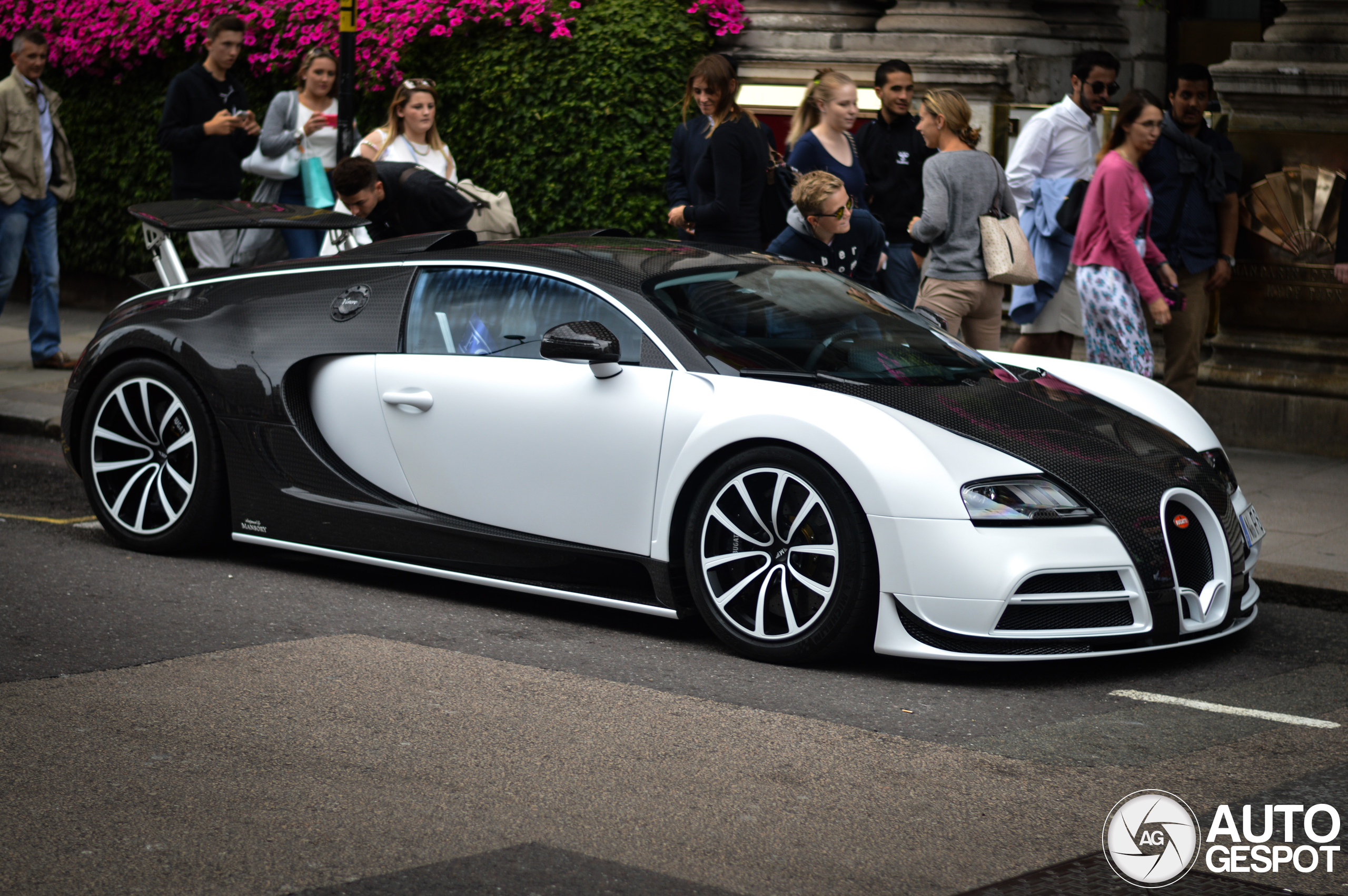 Bugatti Veyron 16.4 Mansory LINEA Vivere