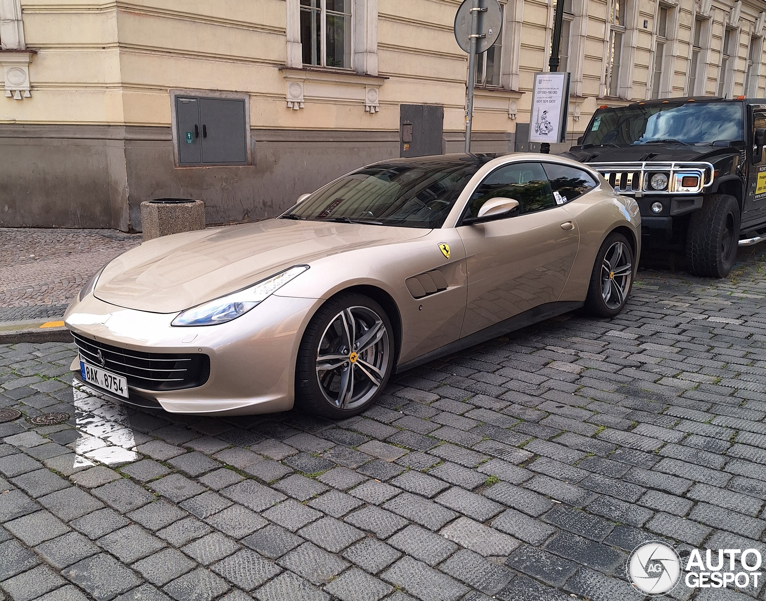 Ferrari GTC4Lusso