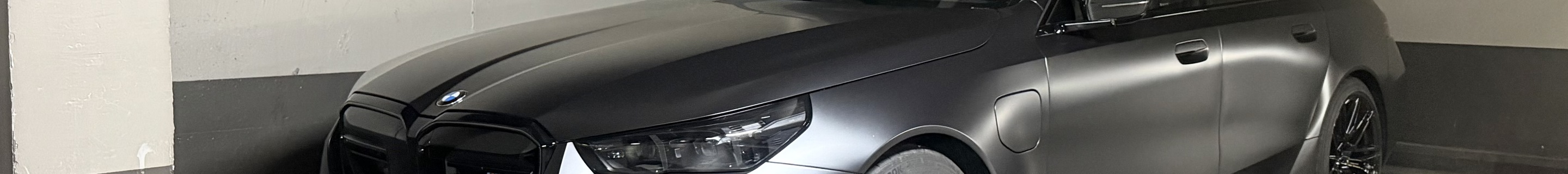 BMW M5 G90