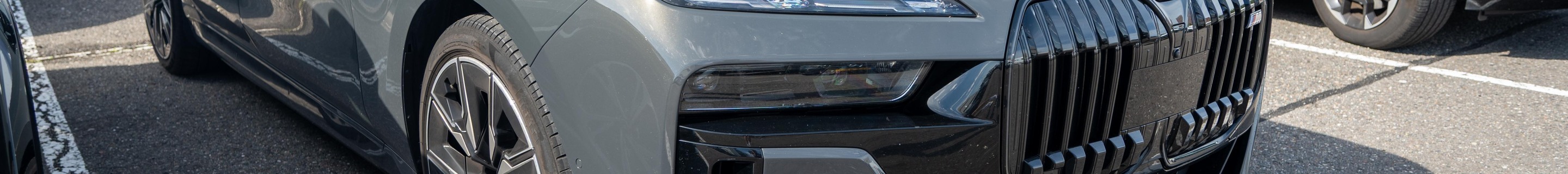 BMW M760e xDrive