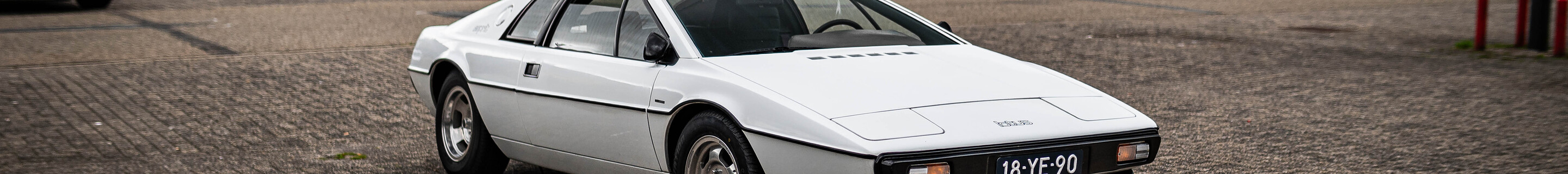 Lotus Esprit S1
