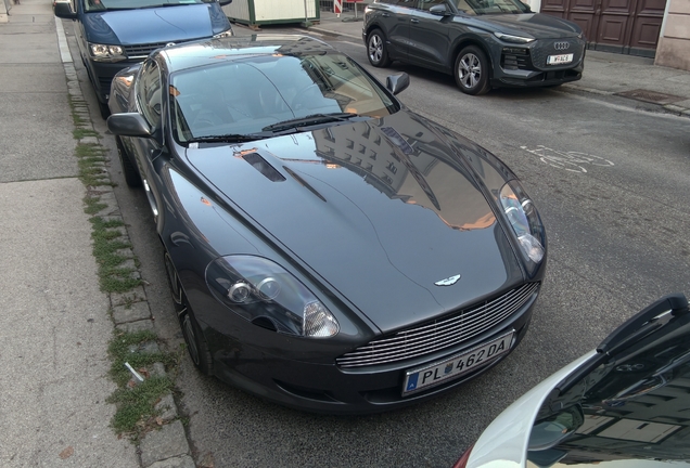 Aston Martin DB9 2010