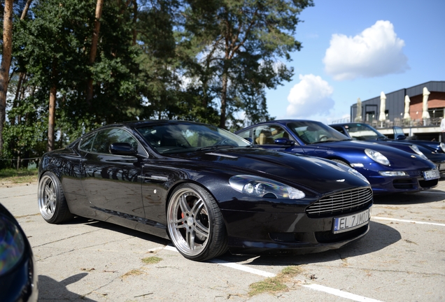 Aston Martin DB9 2010