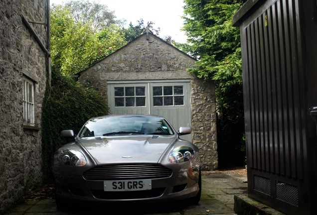 Aston Martin DB9