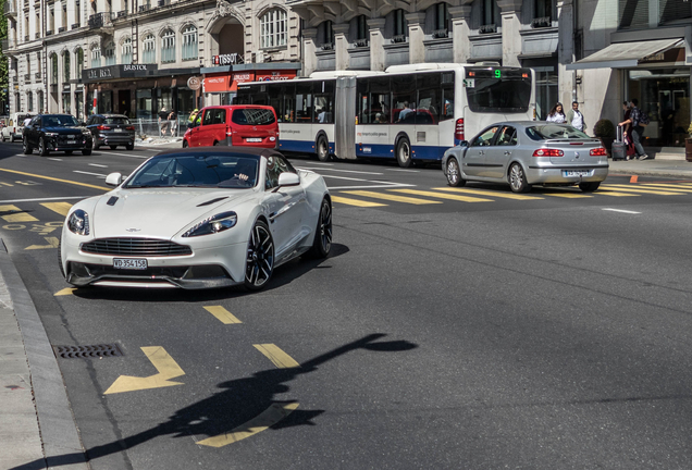 Aston Martin Vanquish Volante