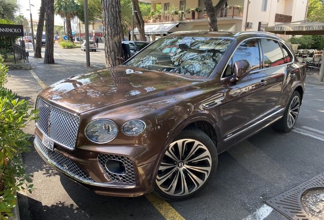 Bentley Bentayga Azure