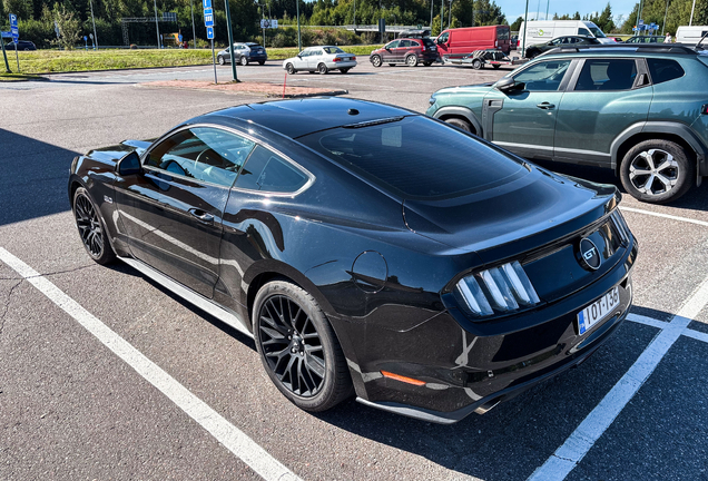 Ford Mustang GT 2015