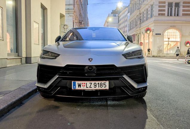 Lamborghini Urus Performante
