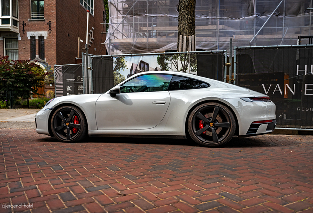 Porsche 992 Carrera 4S MkI