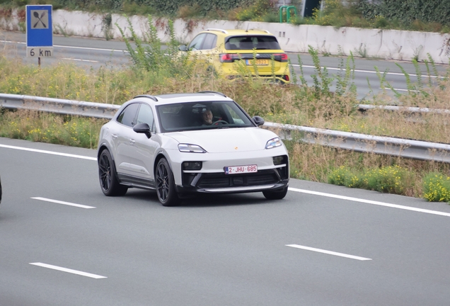 Porsche Macan EV GTS