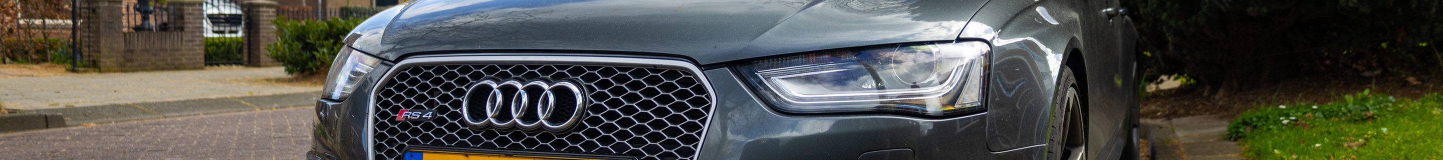 Audi RS4 Avant B8