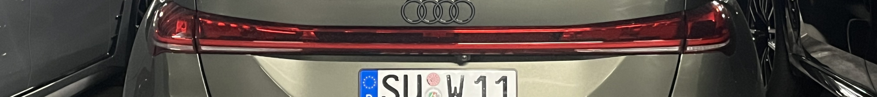 Audi RS5 Avant B10