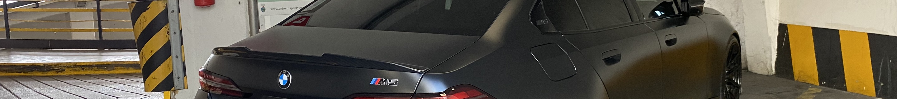 BMW M5 G90