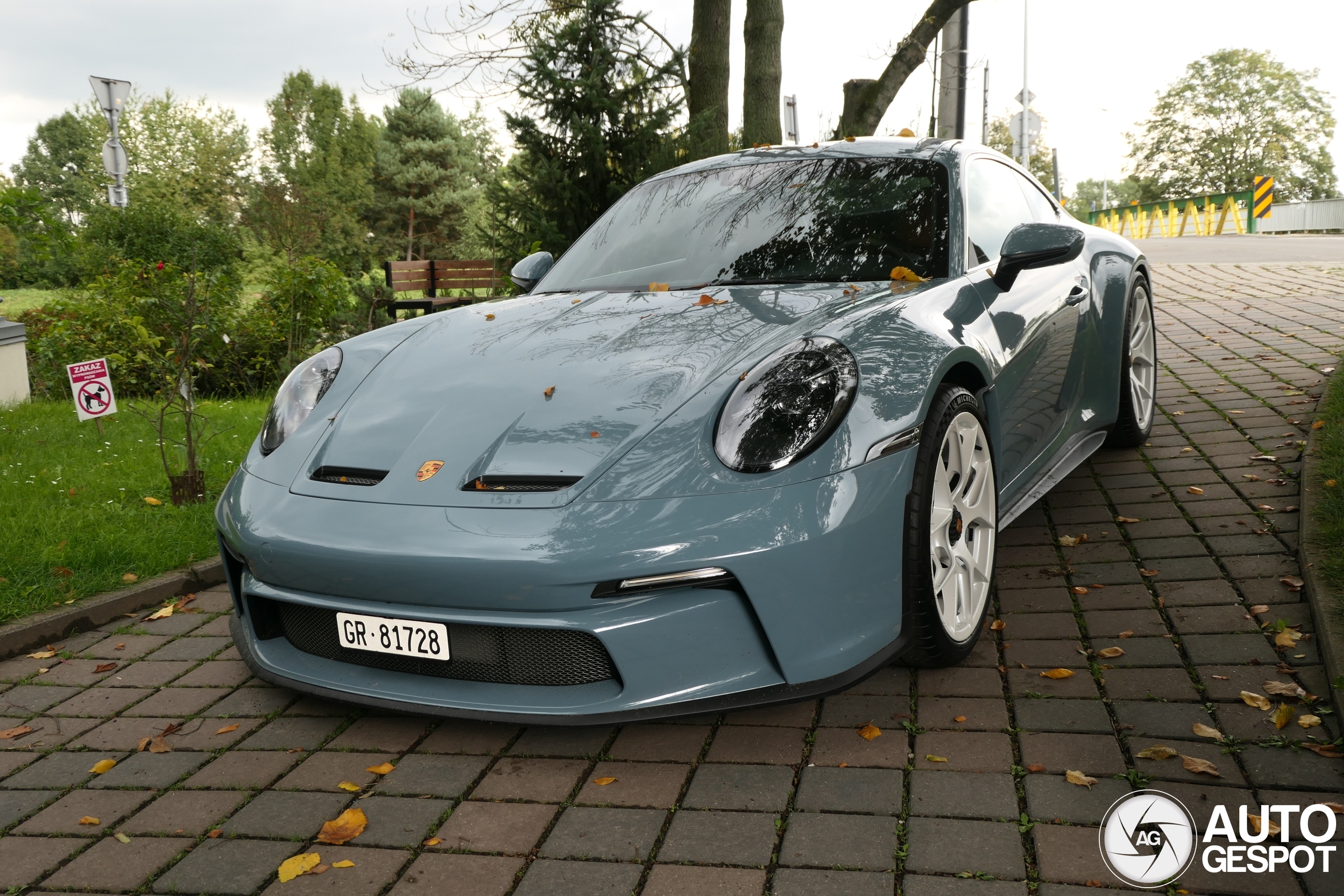 Porsche 992 S/T