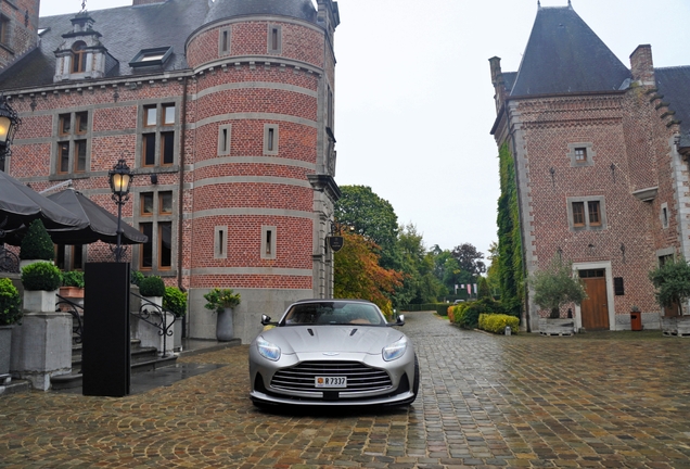 Aston Martin DB12 Volante