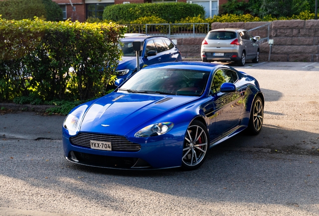 Aston Martin V8 Vantage S