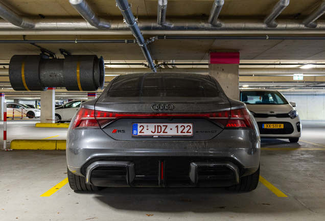 Audi RS E-Tron GT 2025