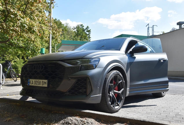 Audi RS Q8 2024