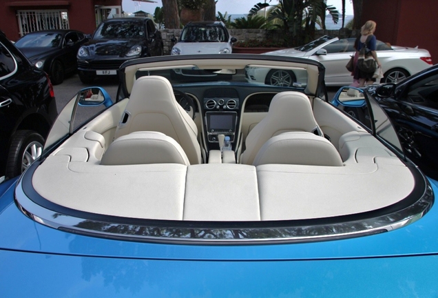 Bentley Continental GTC V8
