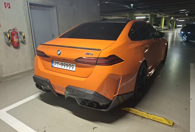 BMW M5 G90