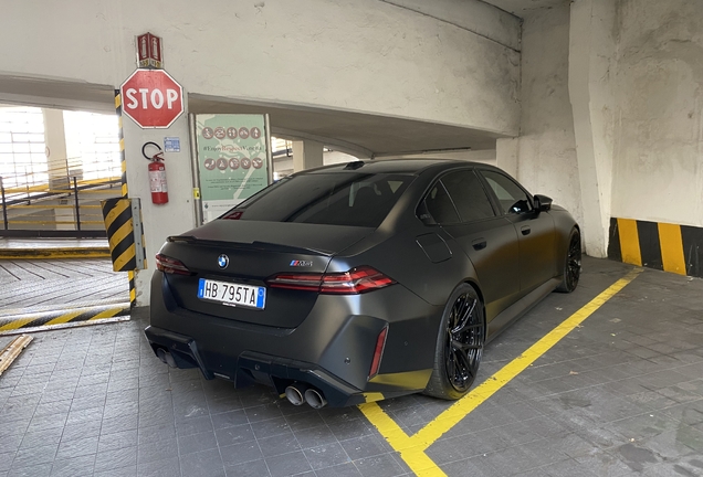BMW M5 G90