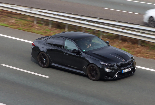 BMW M5 G90