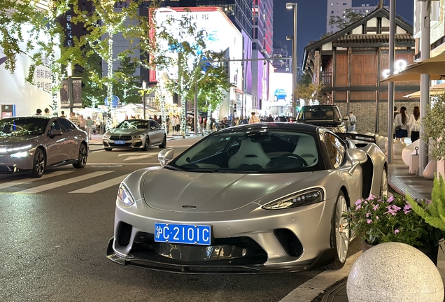 McLaren GT