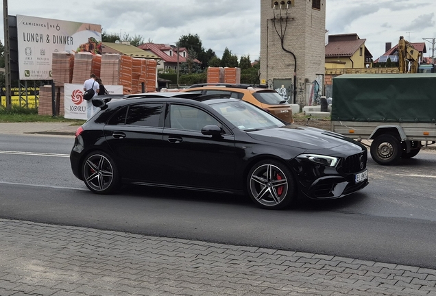 Mercedes-AMG A 45 S W177
