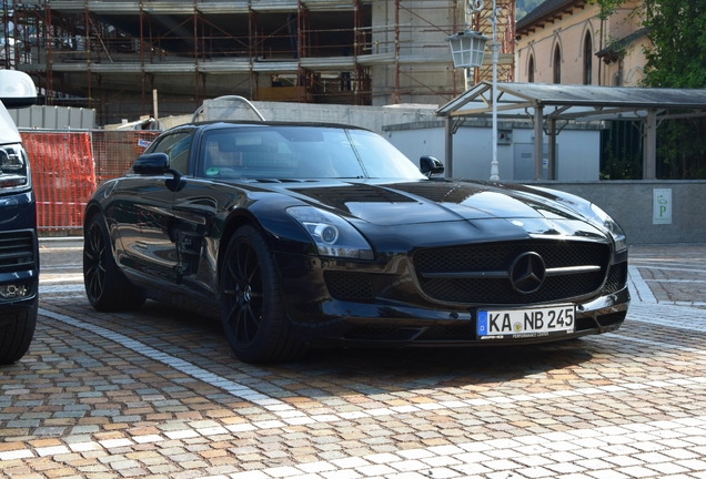 Mercedes-Benz SLS AMG