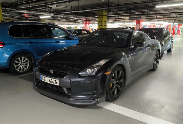 Nissan GT-R