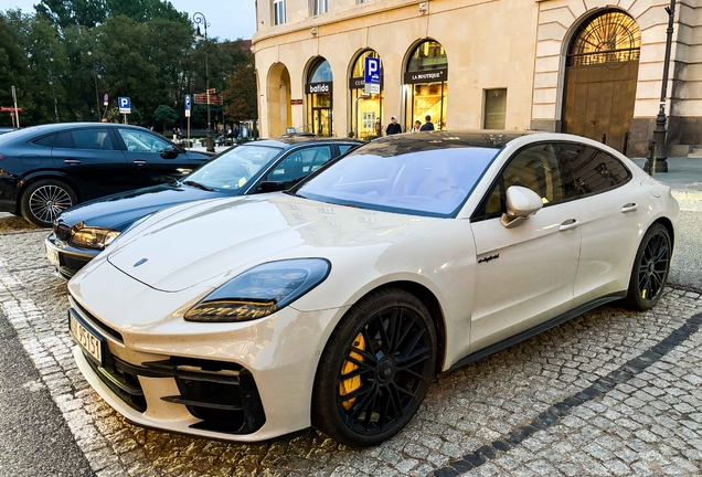 Porsche 972 Panamera Turbo E-Hybrid