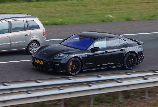 Porsche 972 Panamera Turbo S E-Hybrid