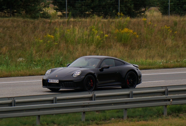 Porsche 992 Carrera 4 GTS MkII
