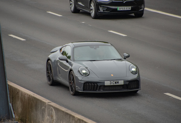 Porsche 992 Carrera 4 GTS MkII