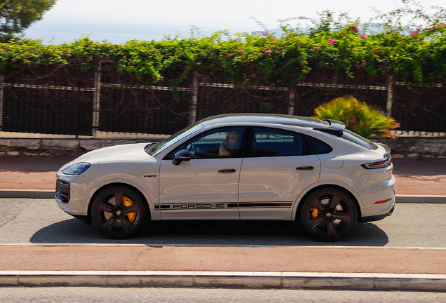 Porsche Cayenne Coupé Turbo E-Hybrid