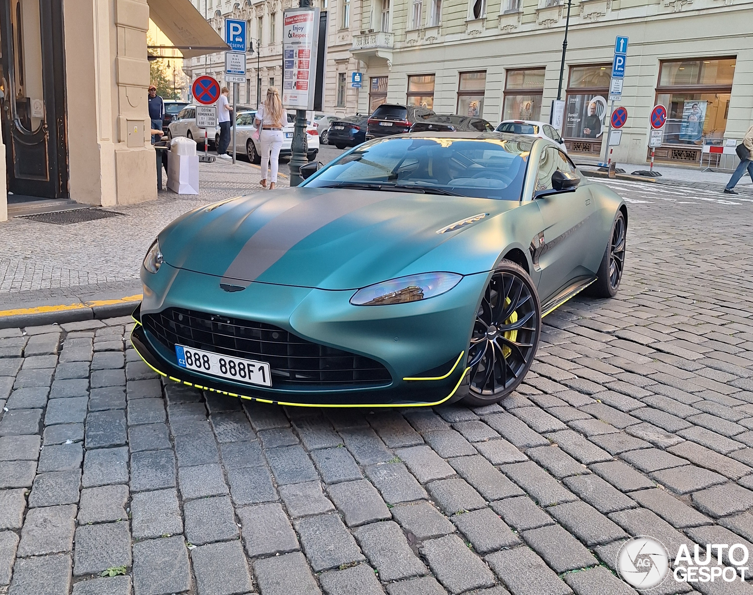 Aston Martin V8 Vantage Formula 1 Edition
