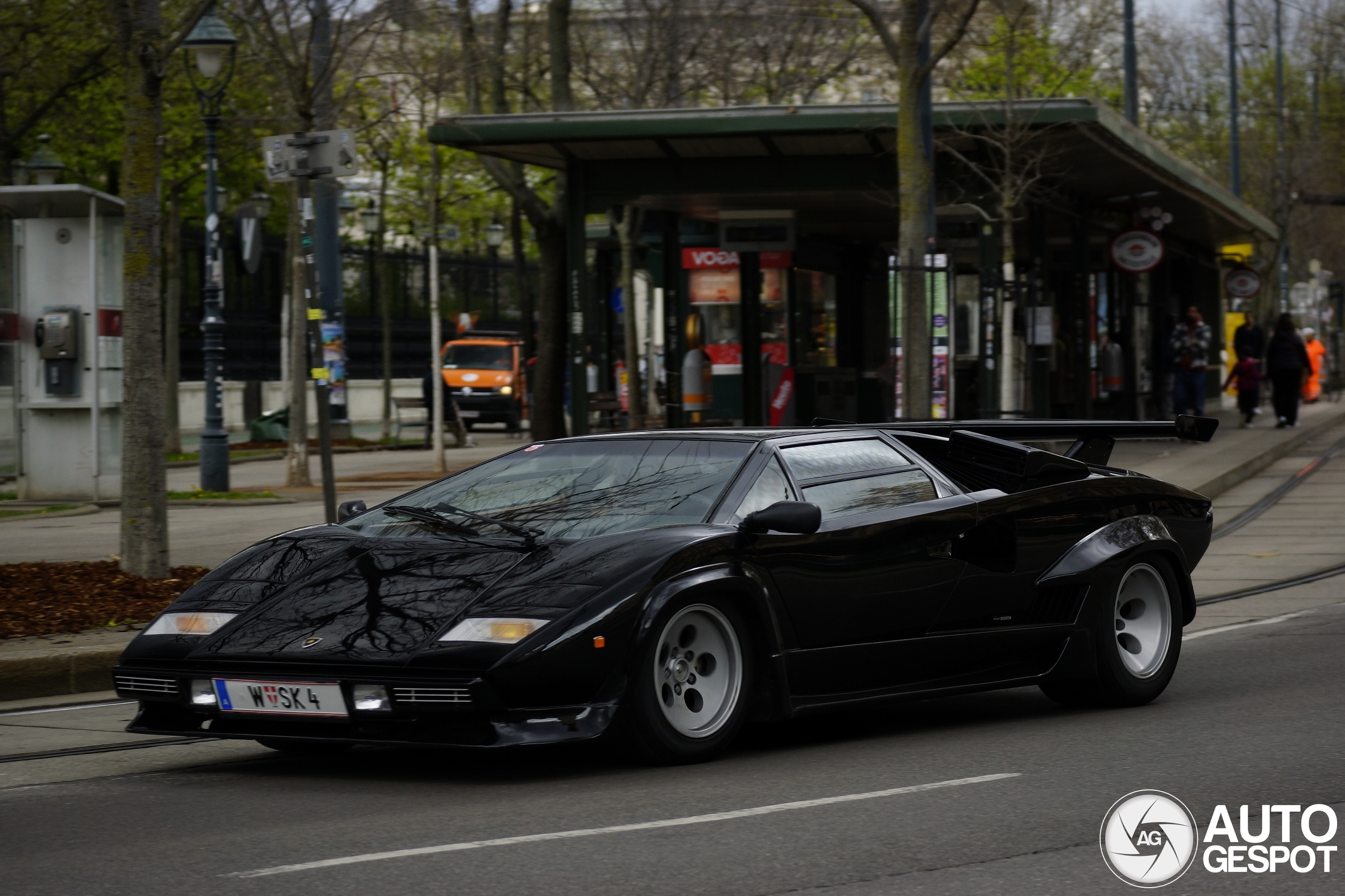 Lamborghini Countach LP400 S