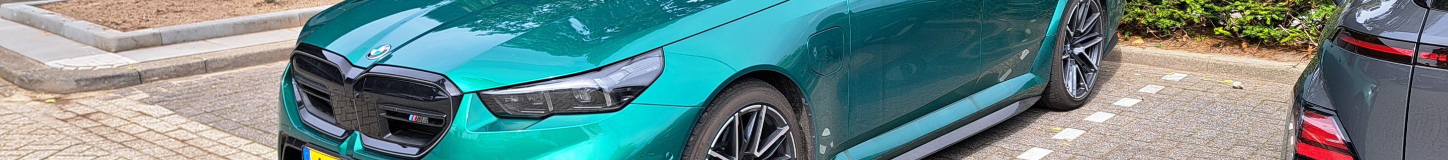BMW M5 G90 Adro