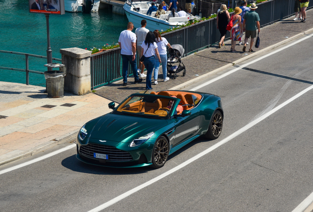 Aston Martin DB12 Volante