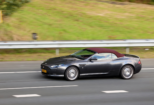 Aston Martin DB9 Volante