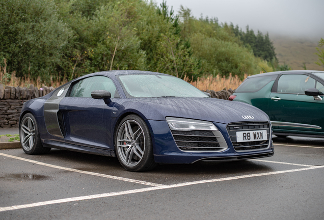 Audi R8 V10 Plus 2013