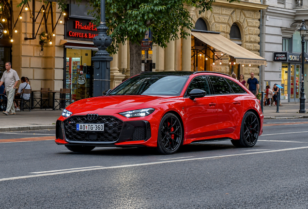 Audi RS5 Avant B10