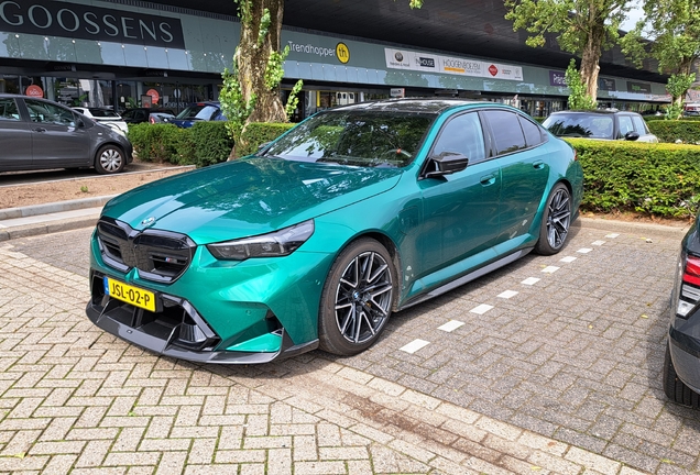 BMW M5 G90 Adro