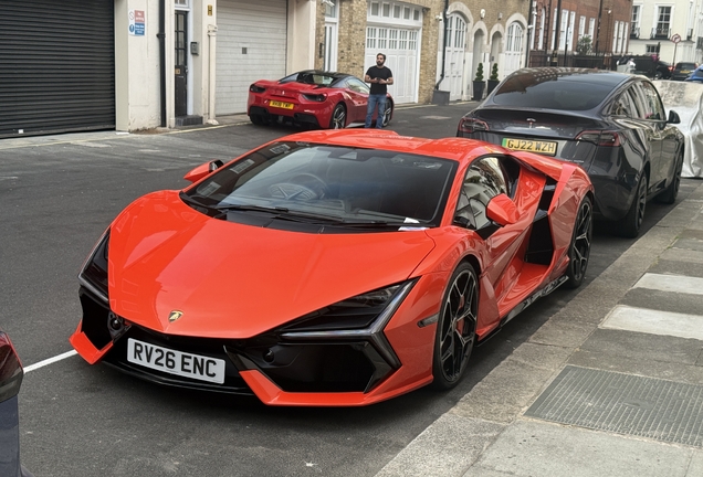Lamborghini Revuelto