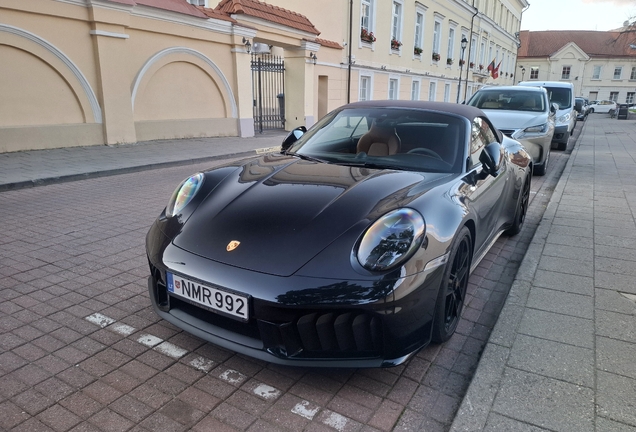 Porsche 992 Carrera 4 GTS Cabriolet MkII