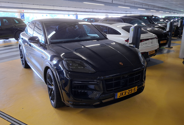 Porsche Cayenne Coupé Turbo E-Hybrid