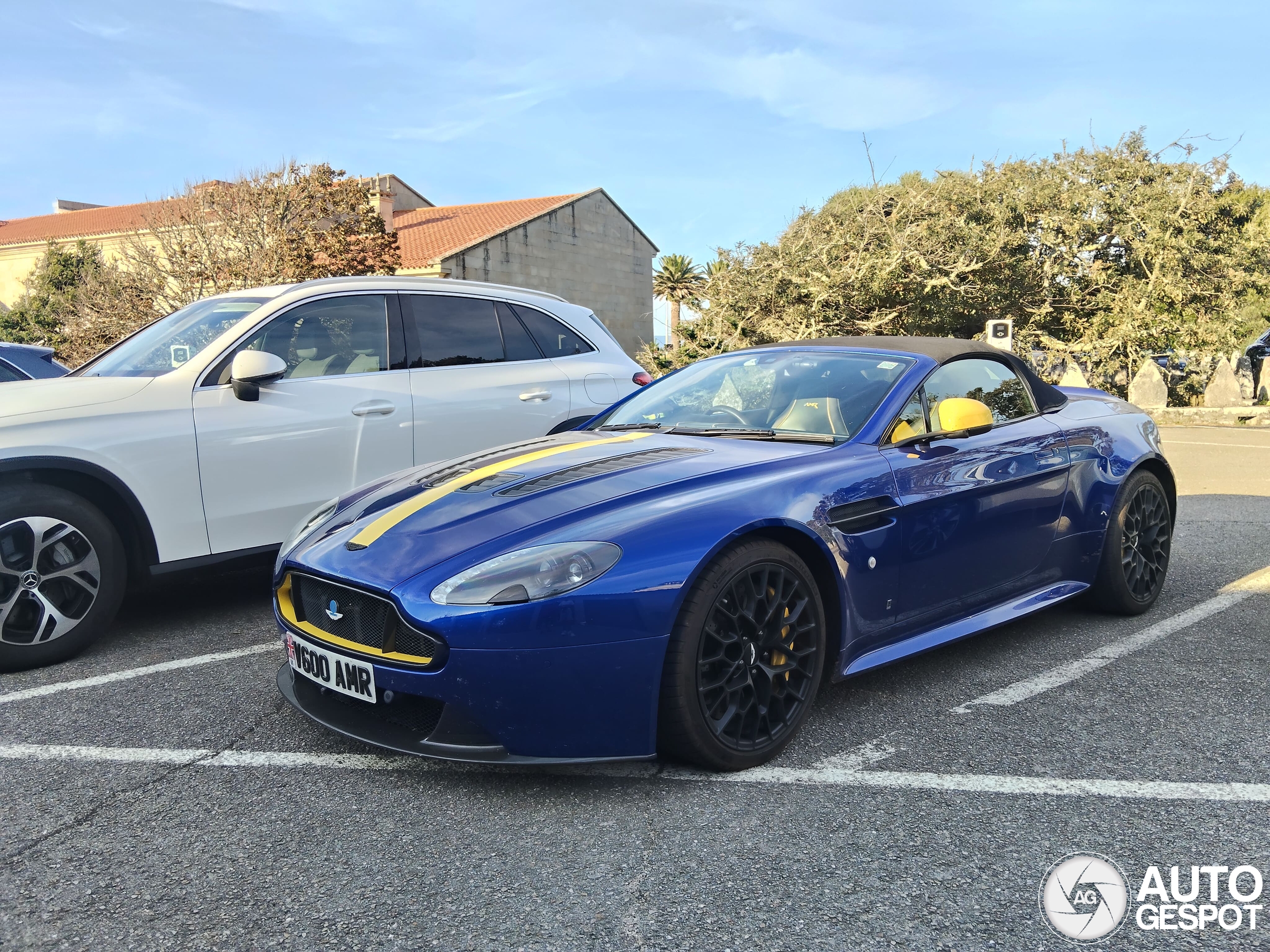 Aston Martin V12 Vantage S Roadster AMR