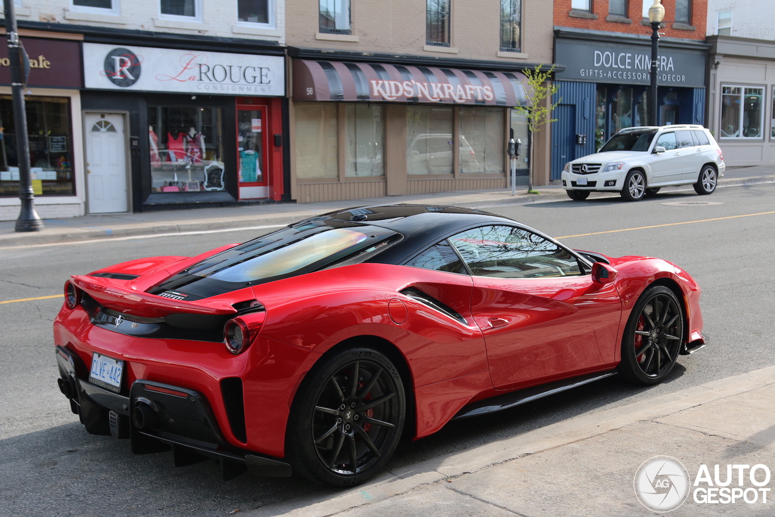 Ferrari 488 Pista