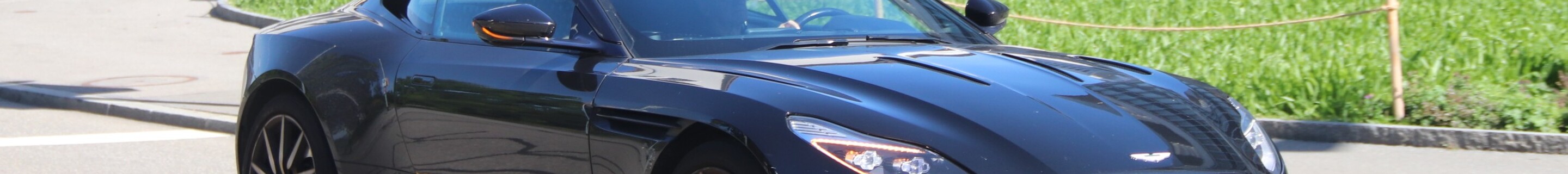 Aston Martin DB11