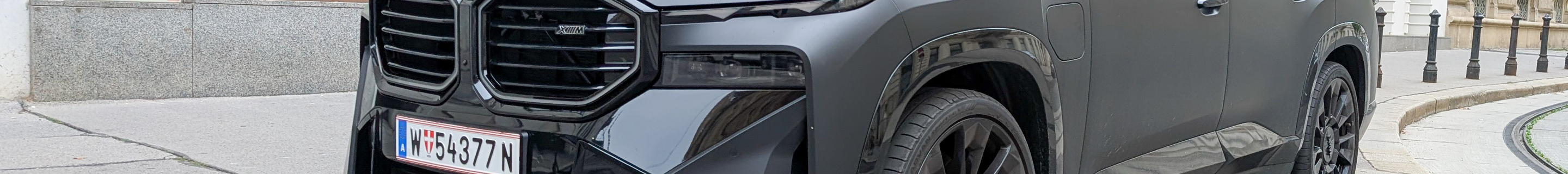 BMW XM G09